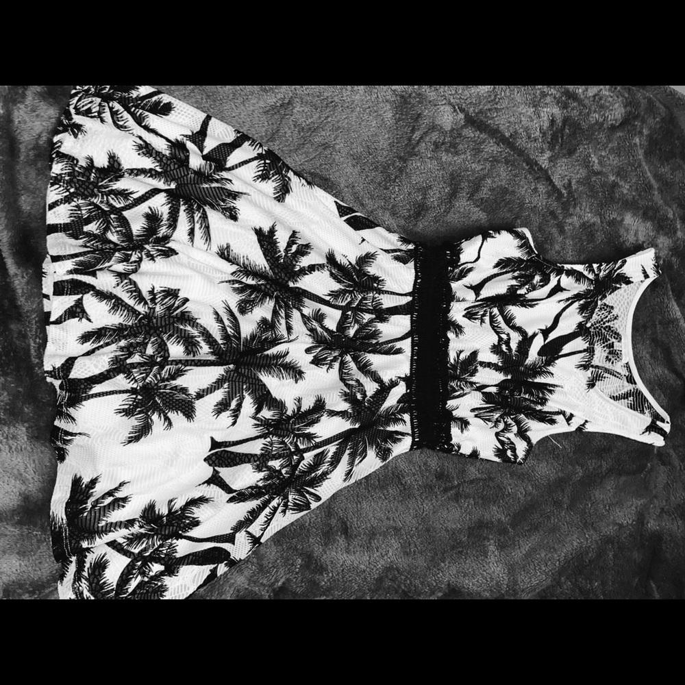 Island dress